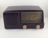 Vintage General Electric Bakelite Table Top Tube Radio Model 400, Mid Century Radio, Retro Radio, GE Radio, Art Deco Radio