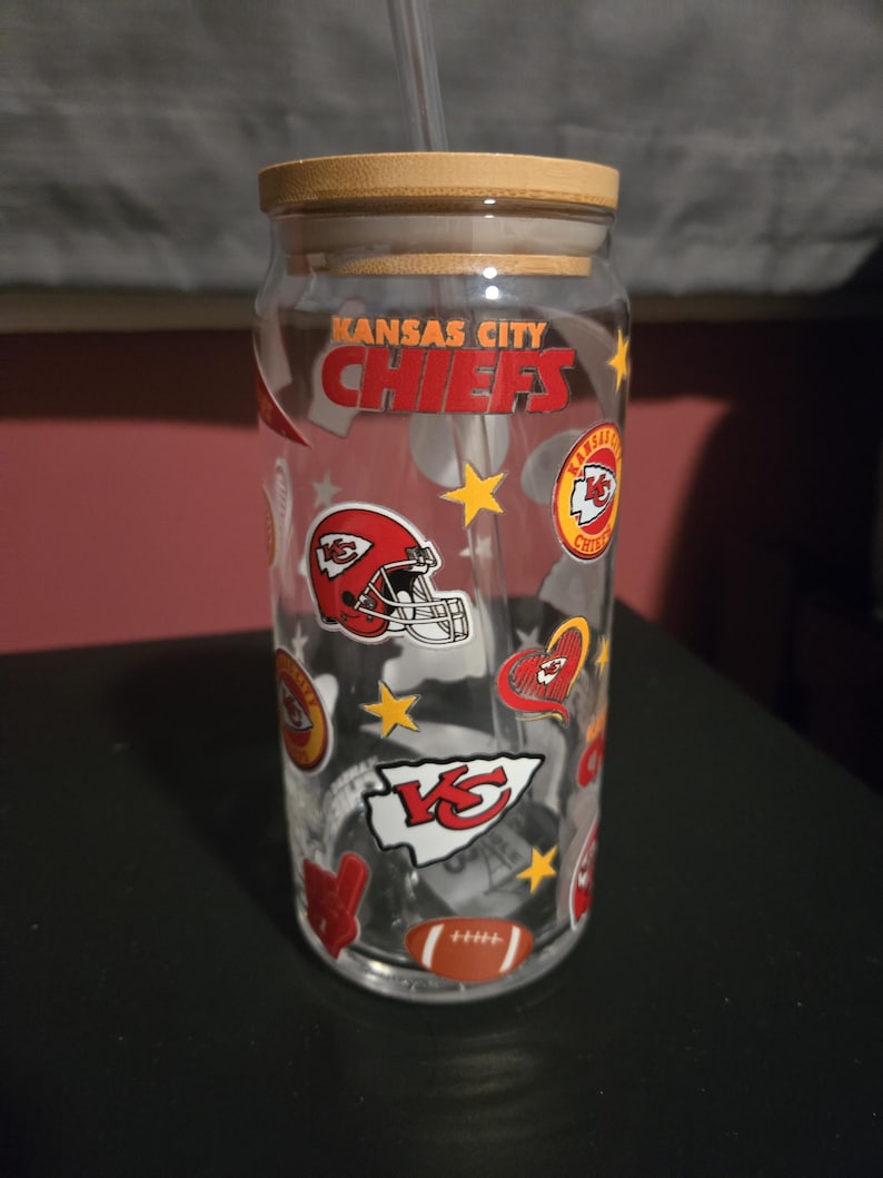 Kansas City Chiefs Glass Can Tumbler with Bamboo Lid & Straw | Football Game Day Cup, Iced Coffee Beer Soda Drinkware | KC Chiefs Gift image 5