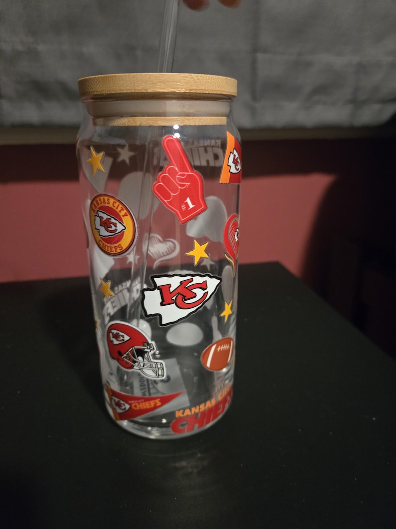 Kansas City Chiefs Glass Can Tumbler with Bamboo Lid & Straw | Football Game Day Cup, Iced Coffee Beer Soda Drinkware | KC Chiefs Gift image 4