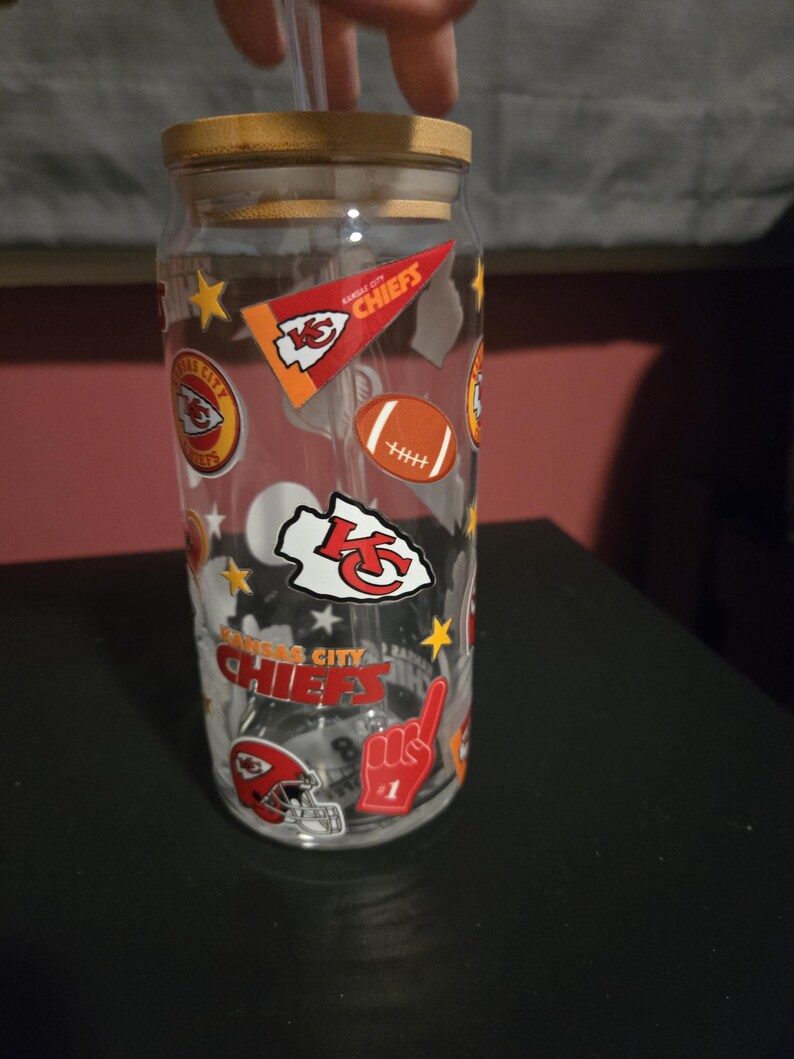 Kansas City Chiefs Glass Can Tumbler with Bamboo Lid & Straw | Football Game Day Cup, Iced Coffee Beer Soda Drinkware | KC Chiefs Gift image 3