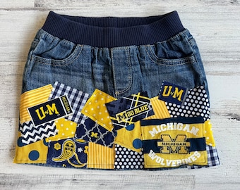 Listo para enviar - Universidad de Michigan U of M Patch Denim Falda Niñas talla 6 6X Tela