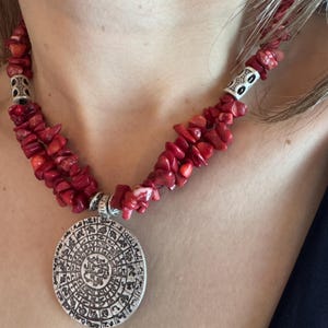 Red Coral Chip Bead Necklace: Vintage Medallion, Boho Style