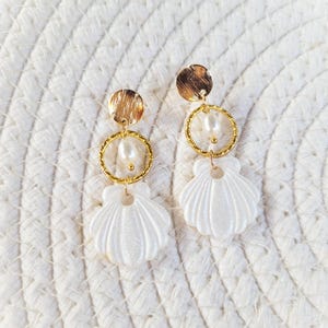 Shell earrings