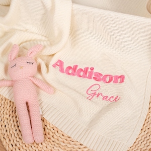 Personalisierte gestickte Babydecke: Andenken aus organischer Baumwolle
