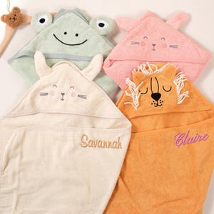Toalla con capucha de recuerdo personalizada - Regalo bordado personalizado para recién nacidos y baby showers / Toalla de baño ultra suave 100 % algodón