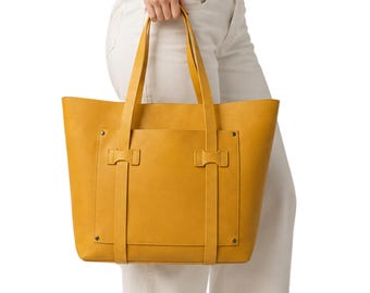 Personalized leather work tote bag for womens, oversized structured shoulder shopper, everyday casual handbag, gifts for female entrepreneur