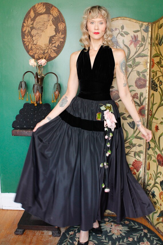 1930s Black Halter Velvet & Taffeta Gown with 3D … - image 4