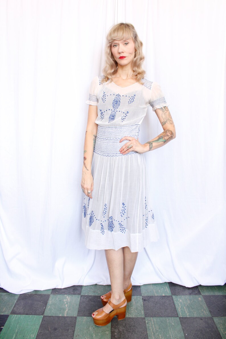 1930s Hungarian Embroidered Cotton Voile Dress Small image 5