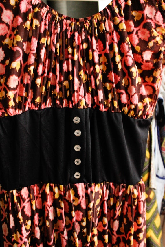 1970s Dark Floral Jersey Maxi Dress - image 8