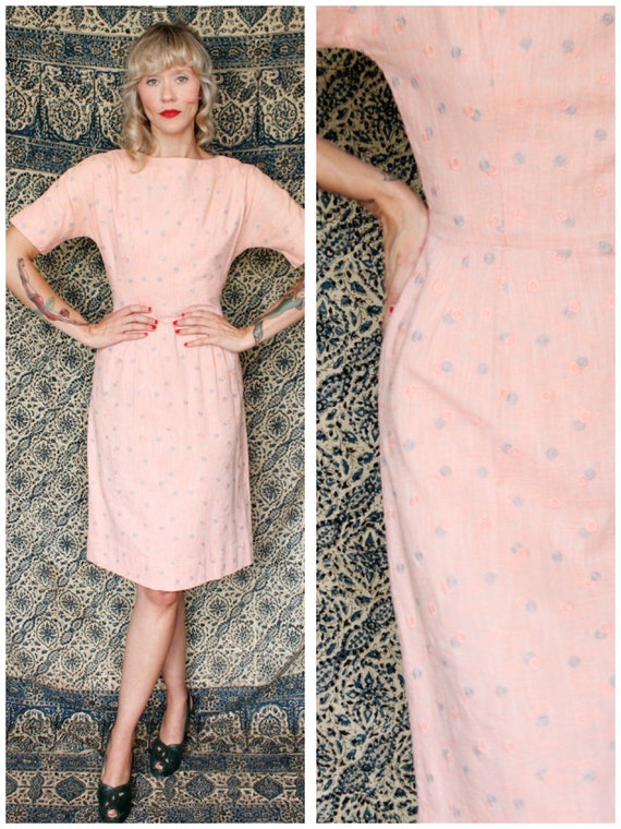 1950s Dress // Pink Embroidered Sheath Dress // v… - image 1