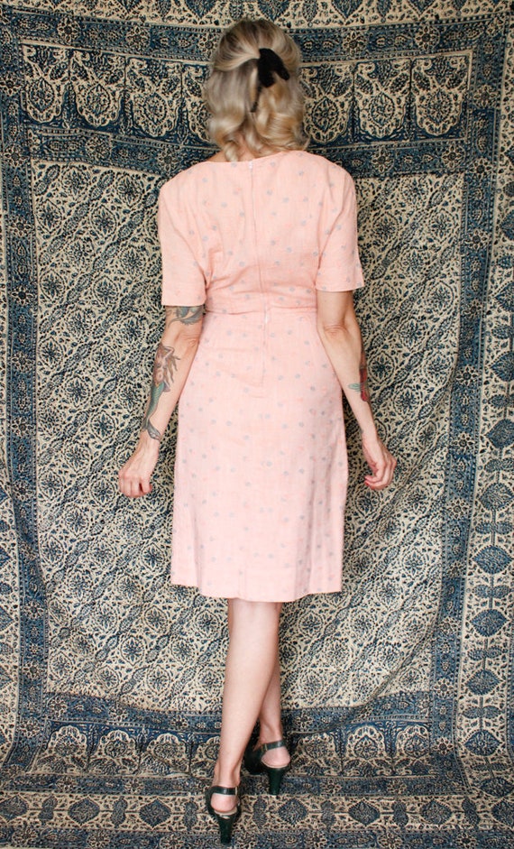 1950s Dress // Pink Embroidered Sheath Dress // v… - image 2