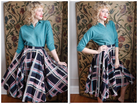 1950s Skirt // Large Plaid Swing Skirt // vintage