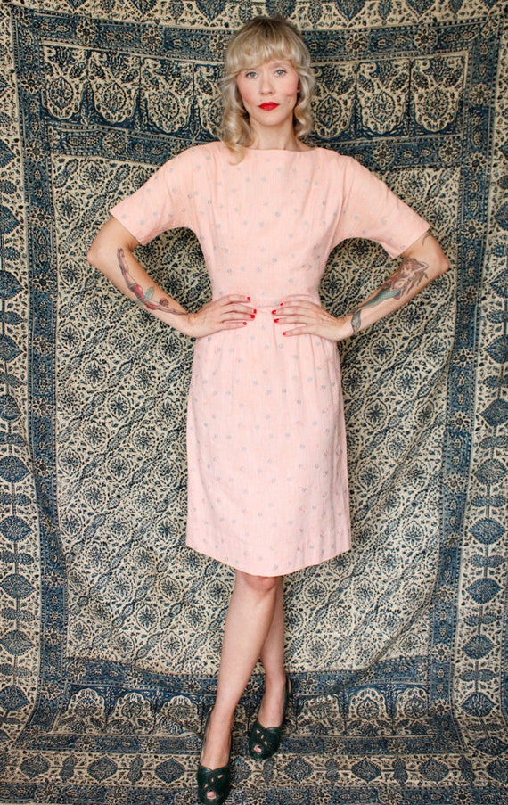 1950s Dress // Pink Embroidered Sheath Dress // v… - image 6