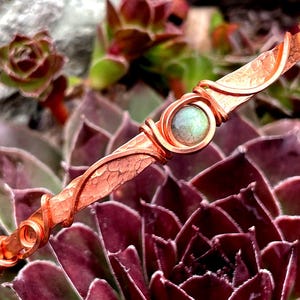 Hammered Copper Cuff Bracelet with Labradorite – Adjustable Artisan Wire Wrapped Bangle, Minimalist Statement Jewelry for Women