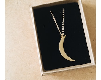 Minimalist Moon Necklace