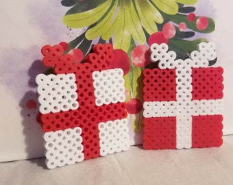 Christmas Perler Gift Tags, Red & Purple Boxes and Ornaments