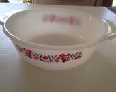 Fire King Primrose Round casserole 1qt bakeware Anchor Hocking Milkglass Mid Century Kitchen Vintage Kitsch