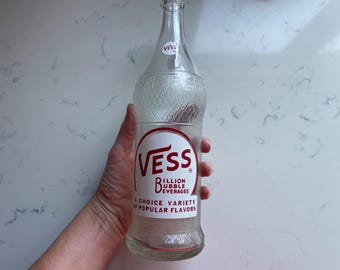 Vintage Vess Billion Bubble One Pint 8oz Bottle - 1950's