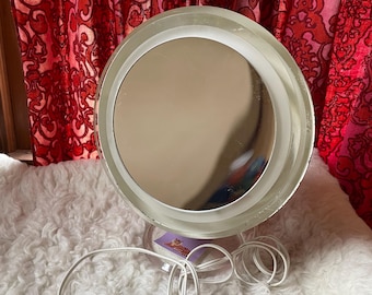 Vintage Rialto New York Lucite Lighted Vanity Mirror- Magnifying/Standard Setting