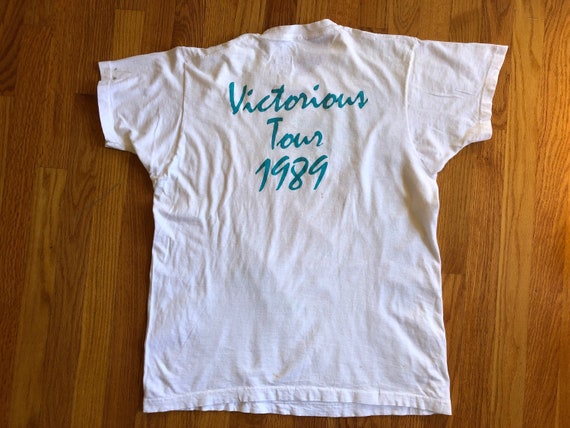 Chicago Victorious Tour | 1989 Concert Tshirt | V… - image 2