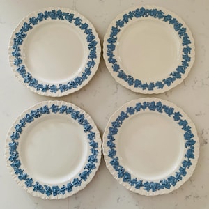 Wedgwood Etruria Barlaston Queens Ware Lavender on Cream Embossed/Raised Leaf Dinner Plate 10&quot;, set of 4, Also sold separately