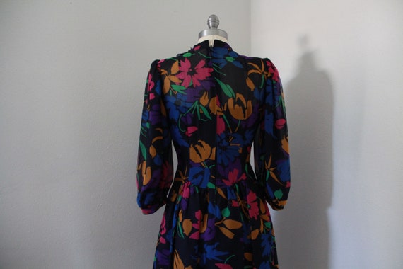 1980's Pauline Trigere Floral Dress - image 6