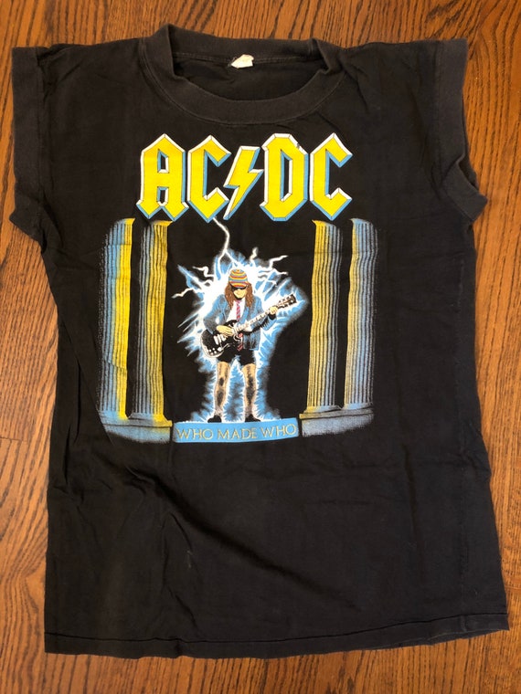 Concert tees deals