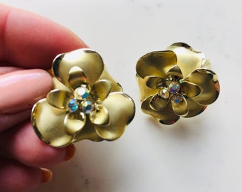 Boucles D'oreilles Clips Vintage Fleurs En Celluloïd Rose Et Vert - Anciennes, Sans Défaut