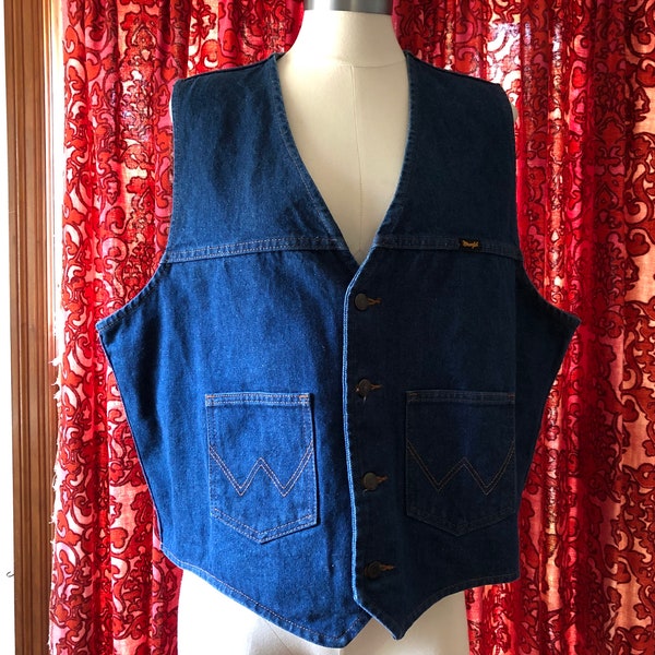 1990's Wrangler Blue Denim Jean Vest • Button Down Western Vest • Cowboy • Rodeo •  Ranch •  Rancher •  Wrangler Logo •  Size XL