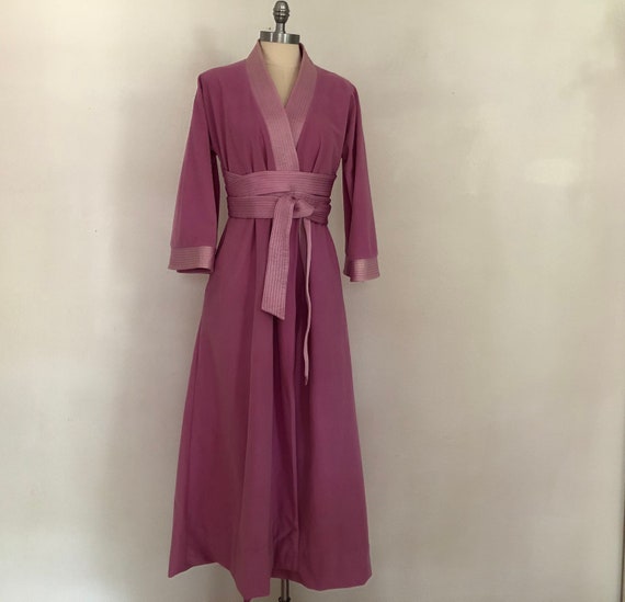 Vintage Bill Tice Designer Robe in Lavender with W