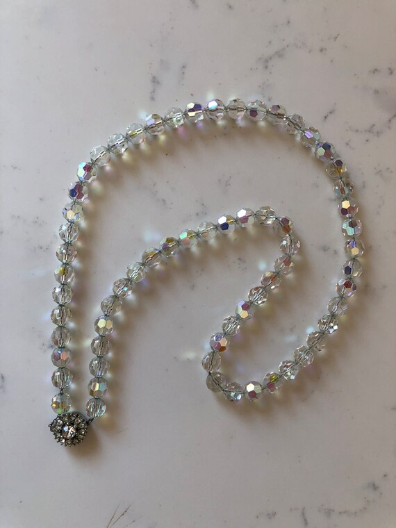 Bergere necklace shop