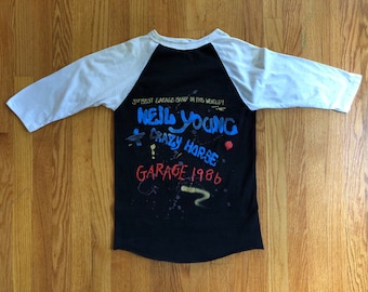 Neil Young Crazy Horse 3rd Best Garage Band in the World 1986 Vintage Concert T-Shirt, Raglan Size M