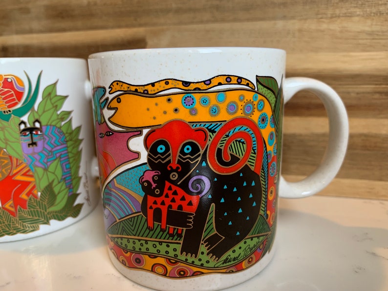 Vintage Laurel Burch Coffee Mugs Set, Amazonia and Secret Jungle, Made in Japan, Vibrant colors, Gold and White, 1990's Collectible Mugs image 3