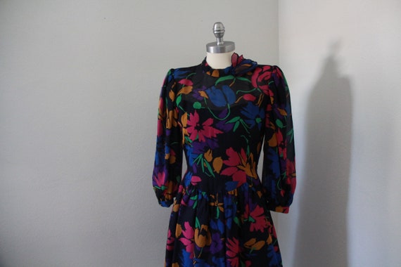 1980's Pauline Trigere Floral Dress - image 2