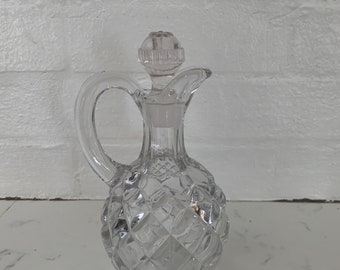 Glass Cruet Oil and Vinegar Bottle, Salad dressing containers 1960's vintage kitchen Cross cut Glass, Heisey Pillow Style with Stopper