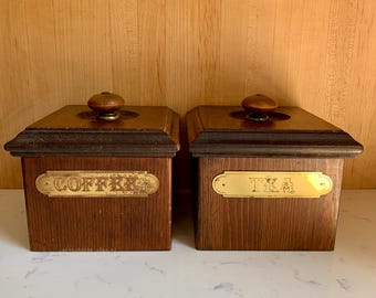 Botes de madera vintage MCM Ma Leck de latón, etiquetados, con tapas para ingredientes de cocina (2 piezas), para té y café