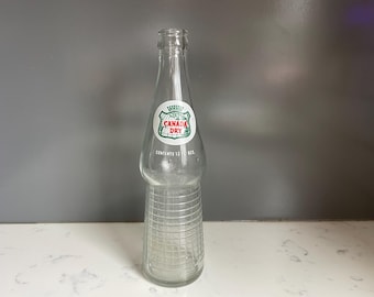 Vintage Canada Dry Collectible 1960's 12 oz soda bottle, Half Grid Embossed
