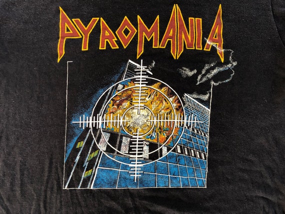 Def Leppard • Pyromania Tour • Concert T-Shirt • … - image 3