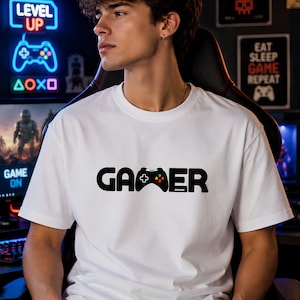 Retro Gamer Controller T-shirt, Gamingpresent till honom, Grafisk T-shirt av ekologisk bomull