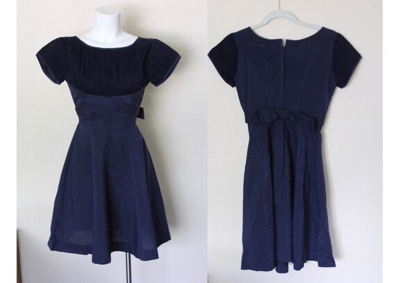 Vintage 1960s Navy Blue Short Dress / Small Navy V