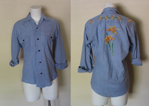Vintage 1970s Embroidered Chambray Shirt / 1970s V