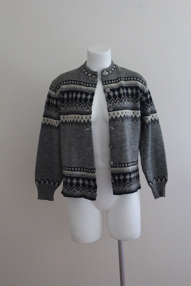 Vintage Swiss Virgin Wool 1950s Sweater 1950s Nordic Sweater Grey Wool Snowflake Sweater 50s Cardigan Sweater Swiss Cardigan