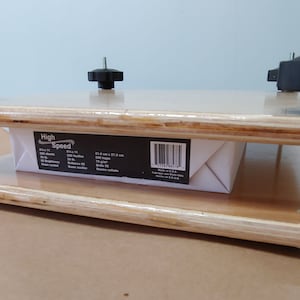 Flat Plate Book Press, Maple Plywood, 14.5" x 14.5", Finished Wood