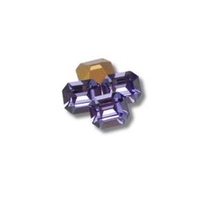 Tanzanite Purple Swarovski Kristall: Octagon Emerald Cut, Gold Foil zurück