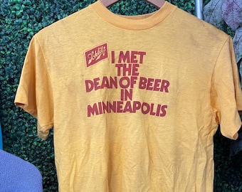 vtg 70s SCHLITZ BIER ALKOHOL Tee Medium // vintage t-shirt fashion gelb festival baggy minnesota bar arbeit aus pastell stadt dünn leichtgewicht