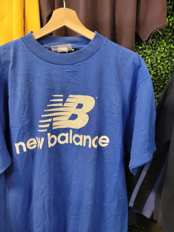 New Balance, vtg 90s NEW BALANCE ATHLETIC Tee large // blue shoe brand running wear sportswear sports minimalist retro vintage T-shirt gym comfy baggy