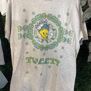 CAMISETA VTG TWEETY BIRD // Camiseta gris vintage de los años 80 y 90, moda, azul, con purpurina, dibujo animado, para niños, holgada, grande, película nativa, Looney Tunes