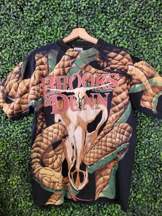 vtg BROOKS & DUNN SNAKE Aop Tee Large // 90s cott… - image 1