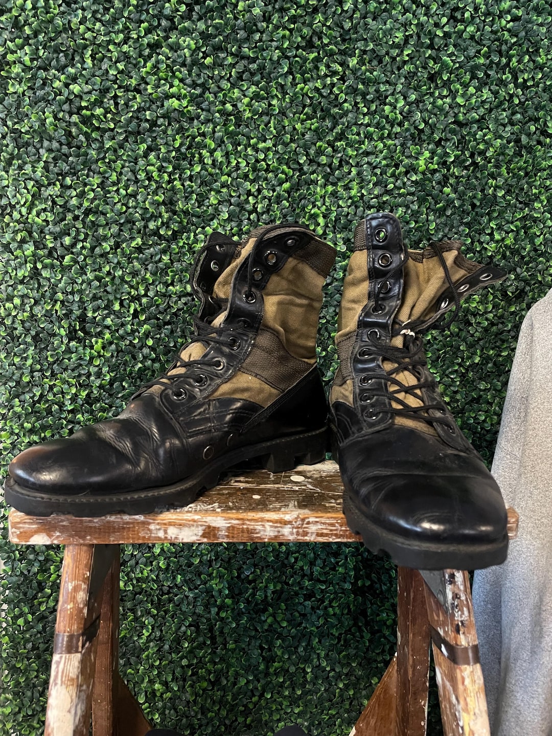 Vintage 80s Military Combat Boots: Black Leather, USA Made 10M