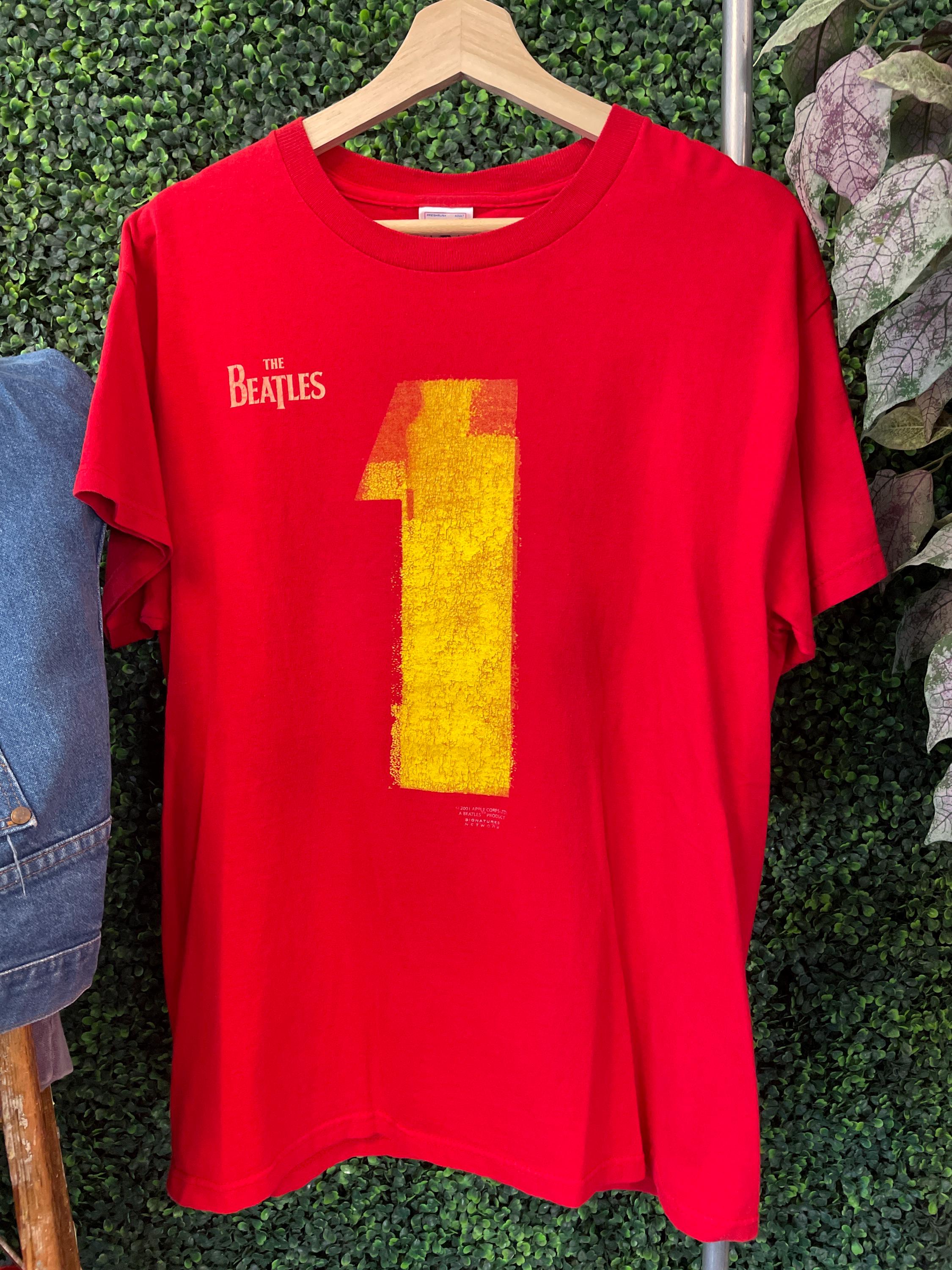 Vtg BEATLES BAND CONCERT T-shirt Medium // 90s Y2K Vintage Tee Red